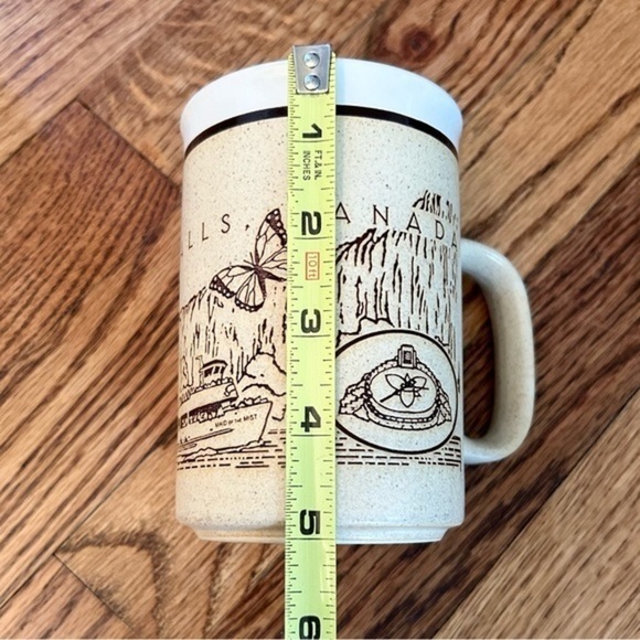 Vintage Niagara Falls Canada 16oz Tall Tan Coffee Mug With White Rim & Etching - Picture 10 of 15